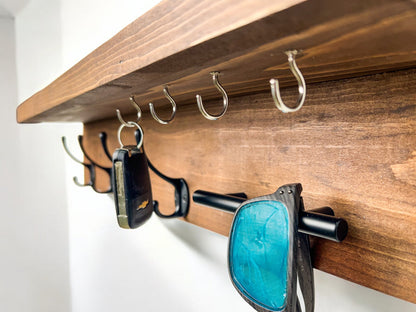 Wall Mounted Key Rack with Mail Holder - 24"