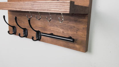 Wall Mounted Key Rack with Mail Holder - 12"