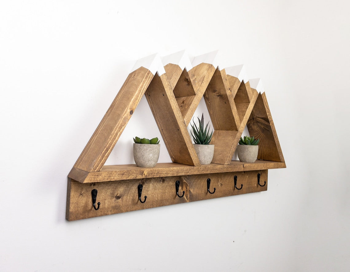 Mountain shelf top with hooks